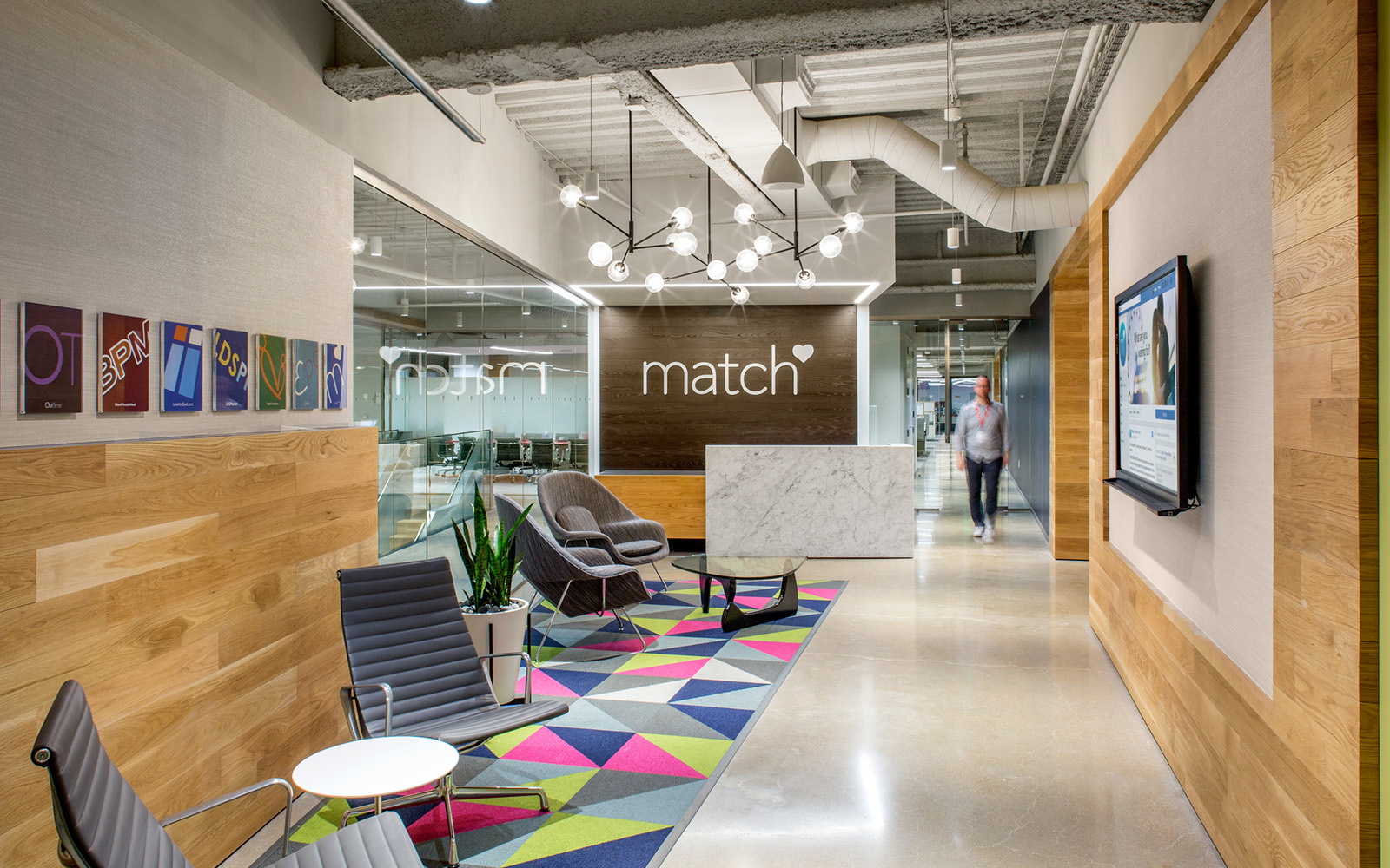 Dallas headquarters com Match