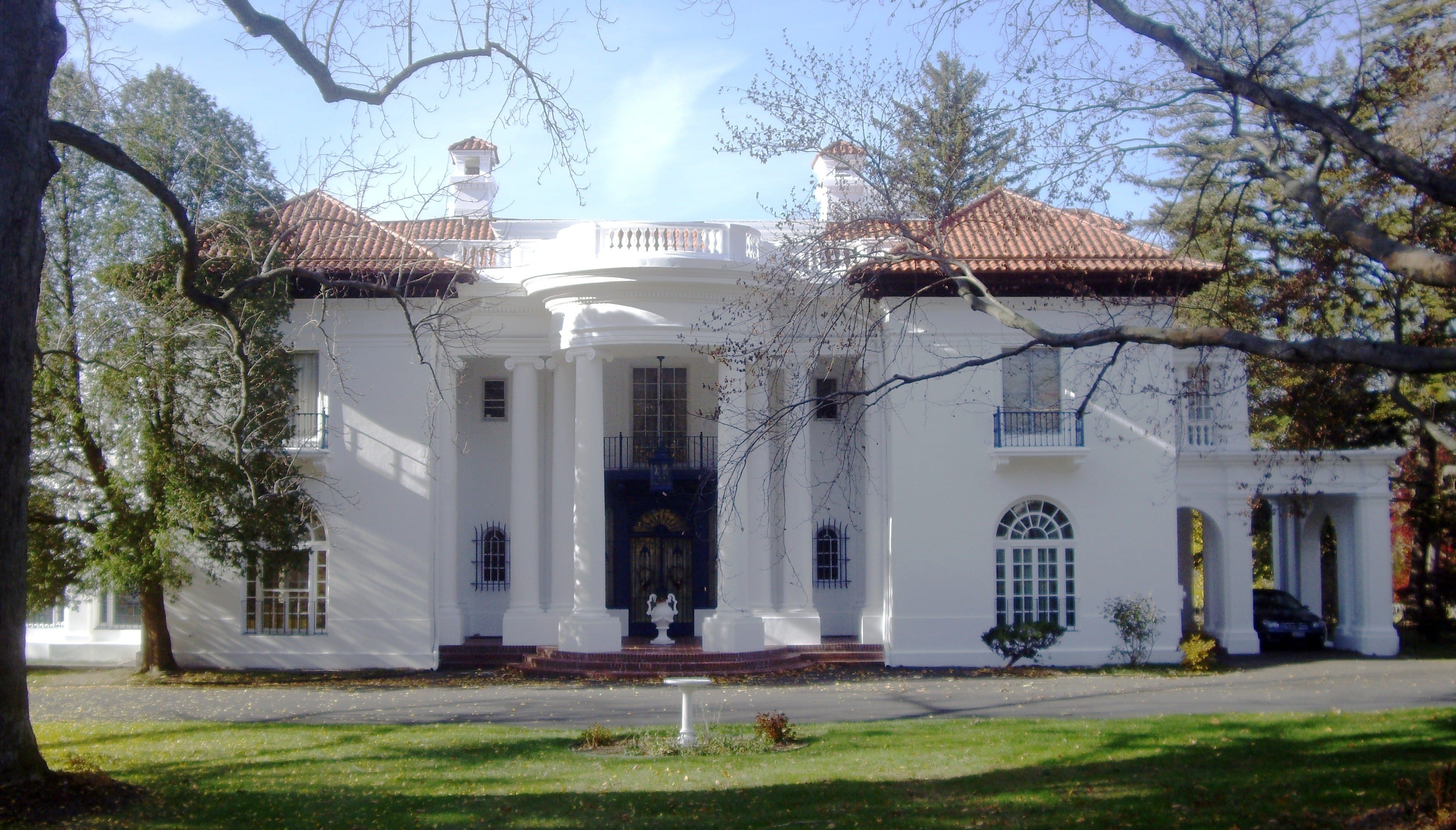 Villa-lewaro