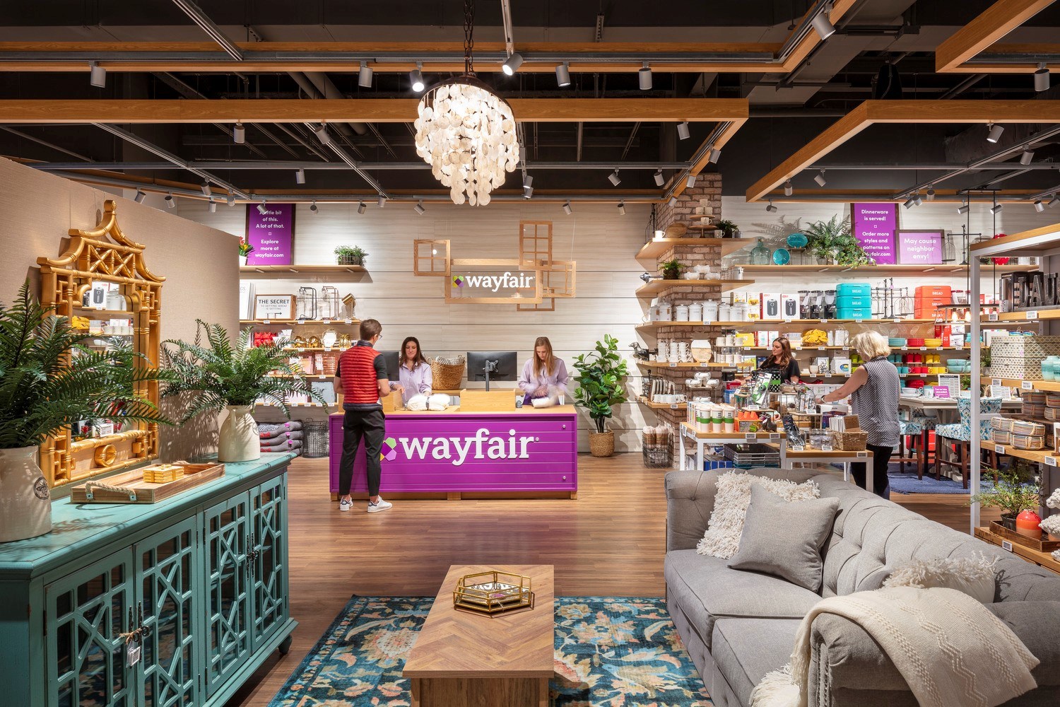 wayfair_retail_desk